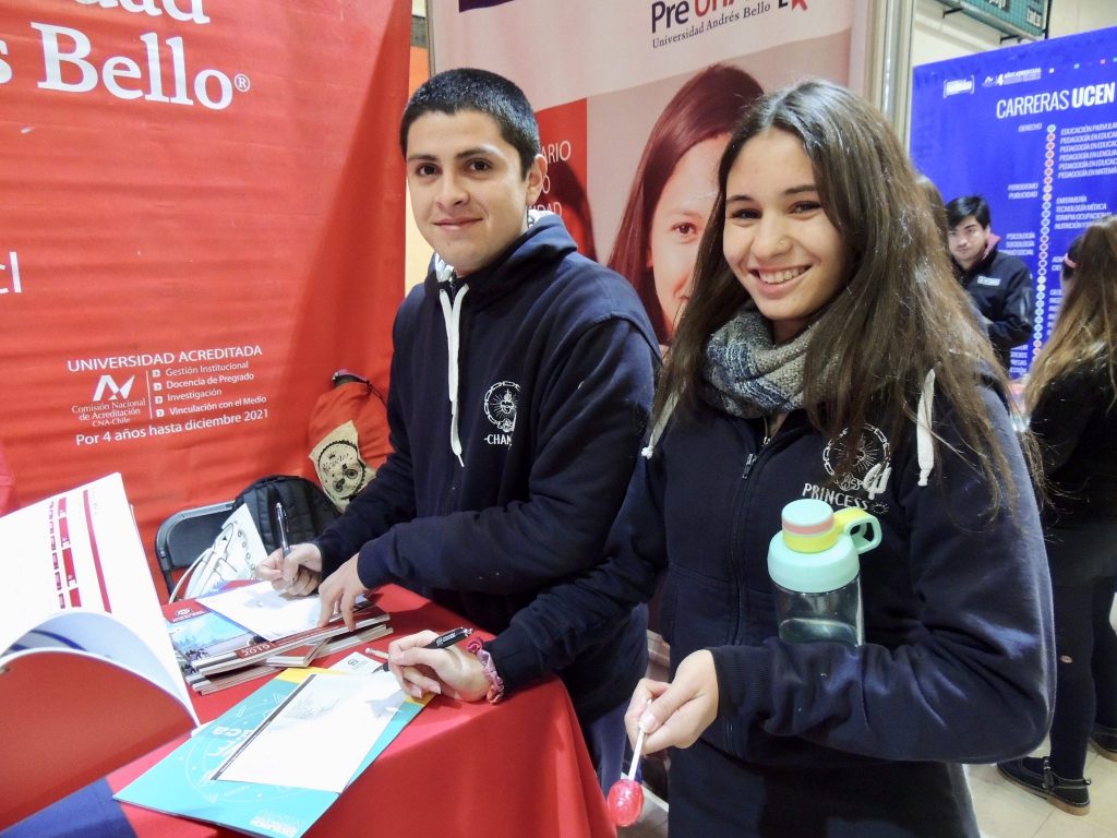 Feria G9: UNAB participa en Universitario Inglés