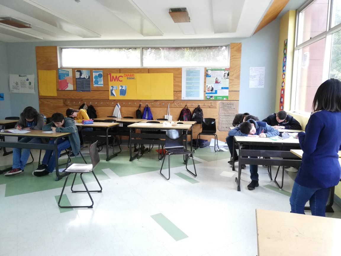 Unab Participa en Semana Vocacional del Colegio Alemán de Concepción- Taller de Cuenta Cuentos 1° medios