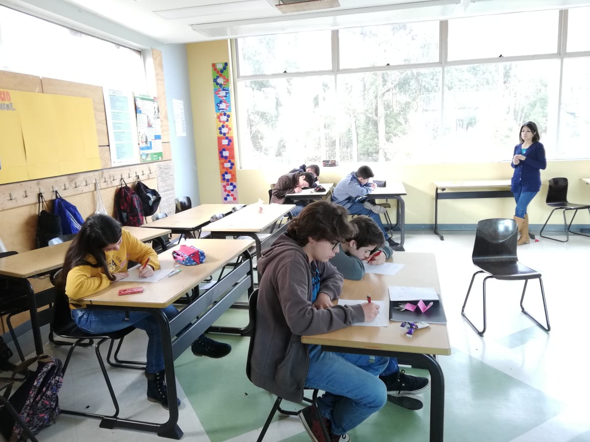 Unab Participa en Semana Vocacional del Colegio Alemán de Concepción- Taller de Cuenta Cuentos 1° medios