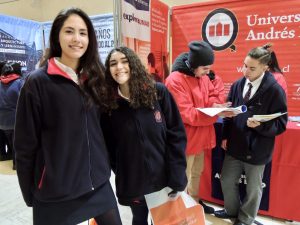 Feria G9: UNAB participa en Universitario Inglés